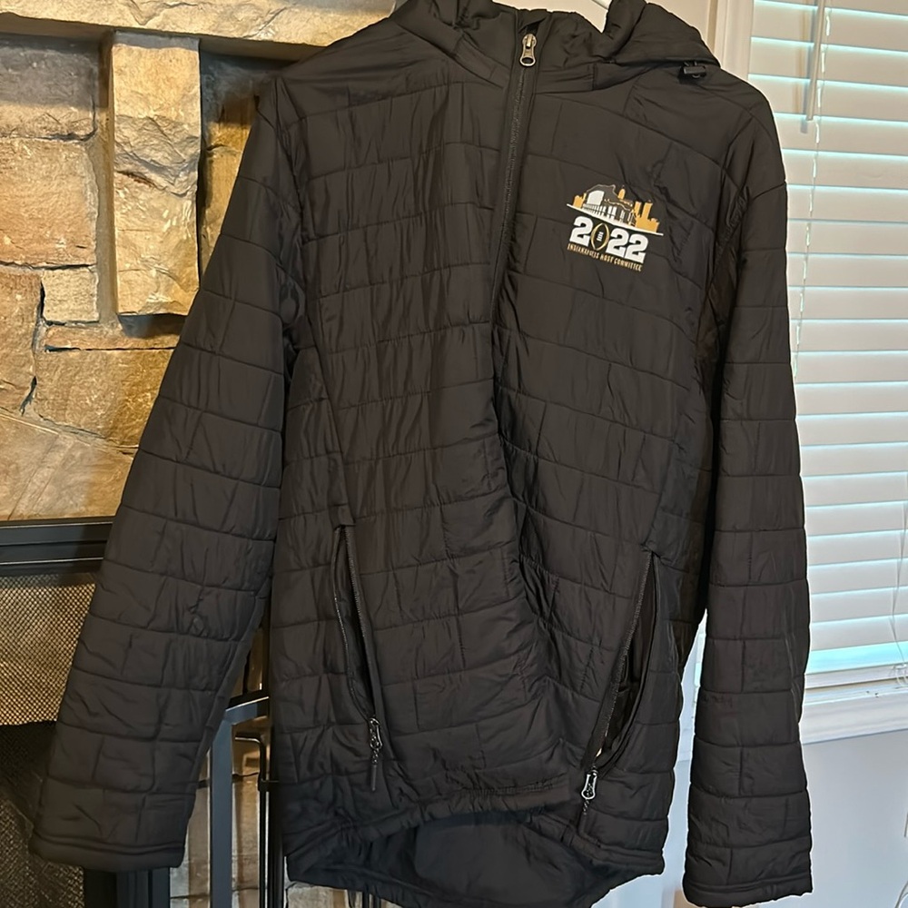 2022 CFP host committee jacket with hood.